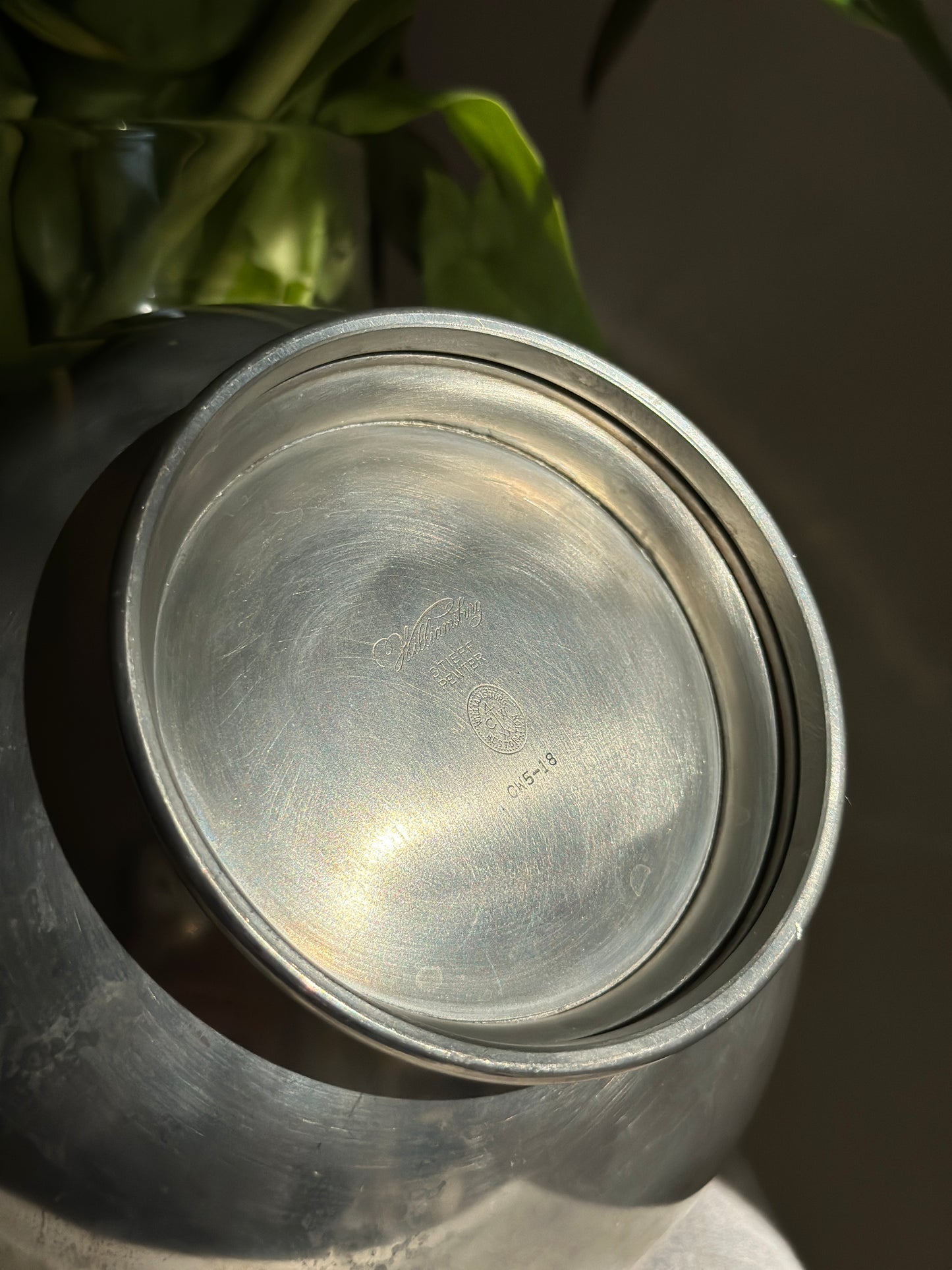 Pewter Bowl, Williamsburg Stamp (32 oz)