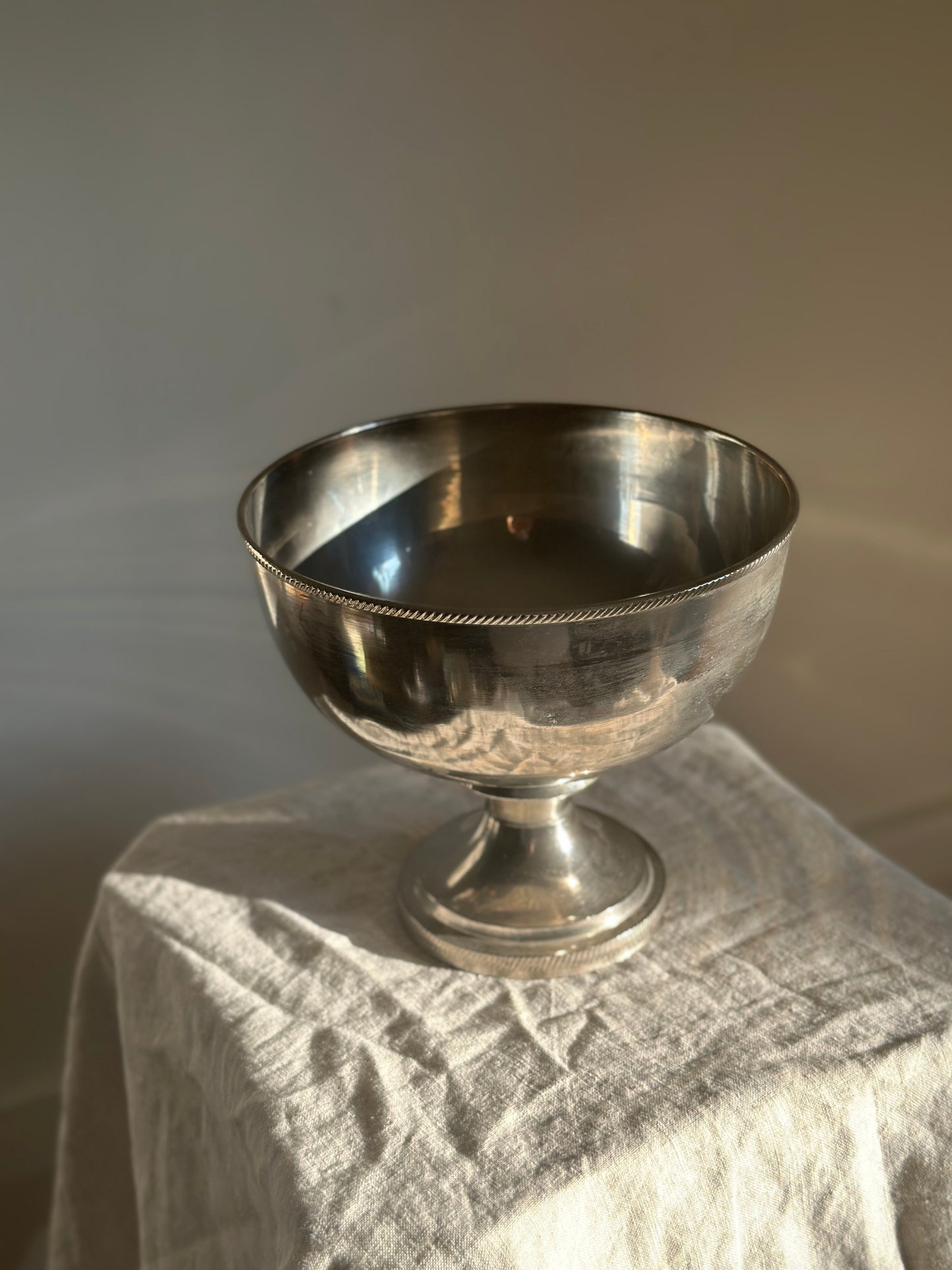 64 oz Silver Plate Pedestal