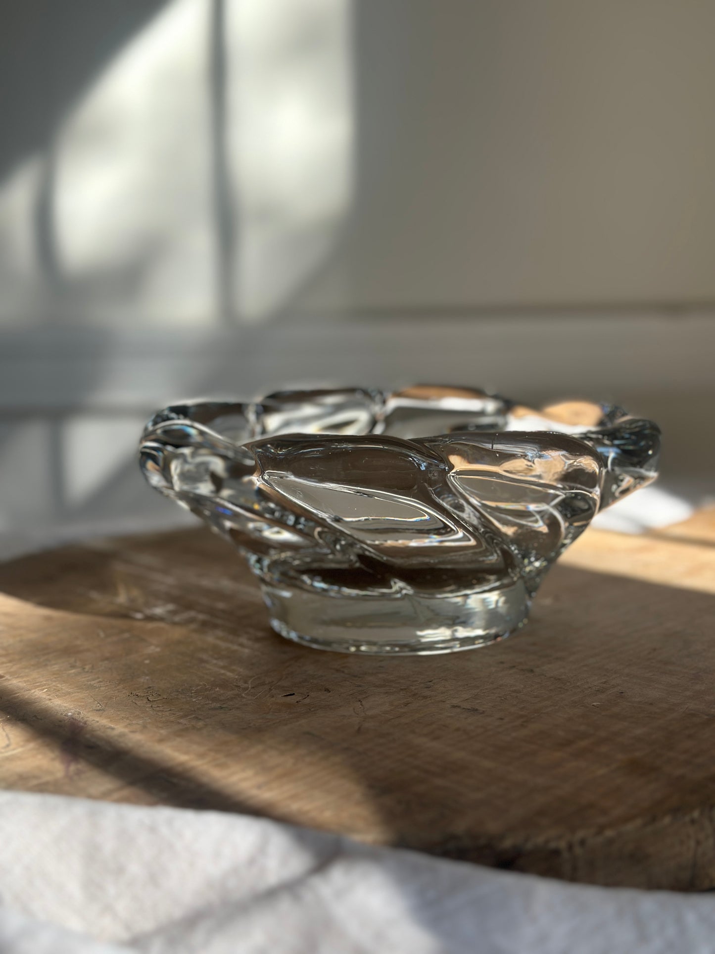 Thick Crystal Scallop Bowl