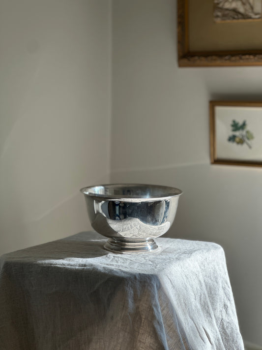 32 oz Silver Plate Bowl WM Rogers 7”
