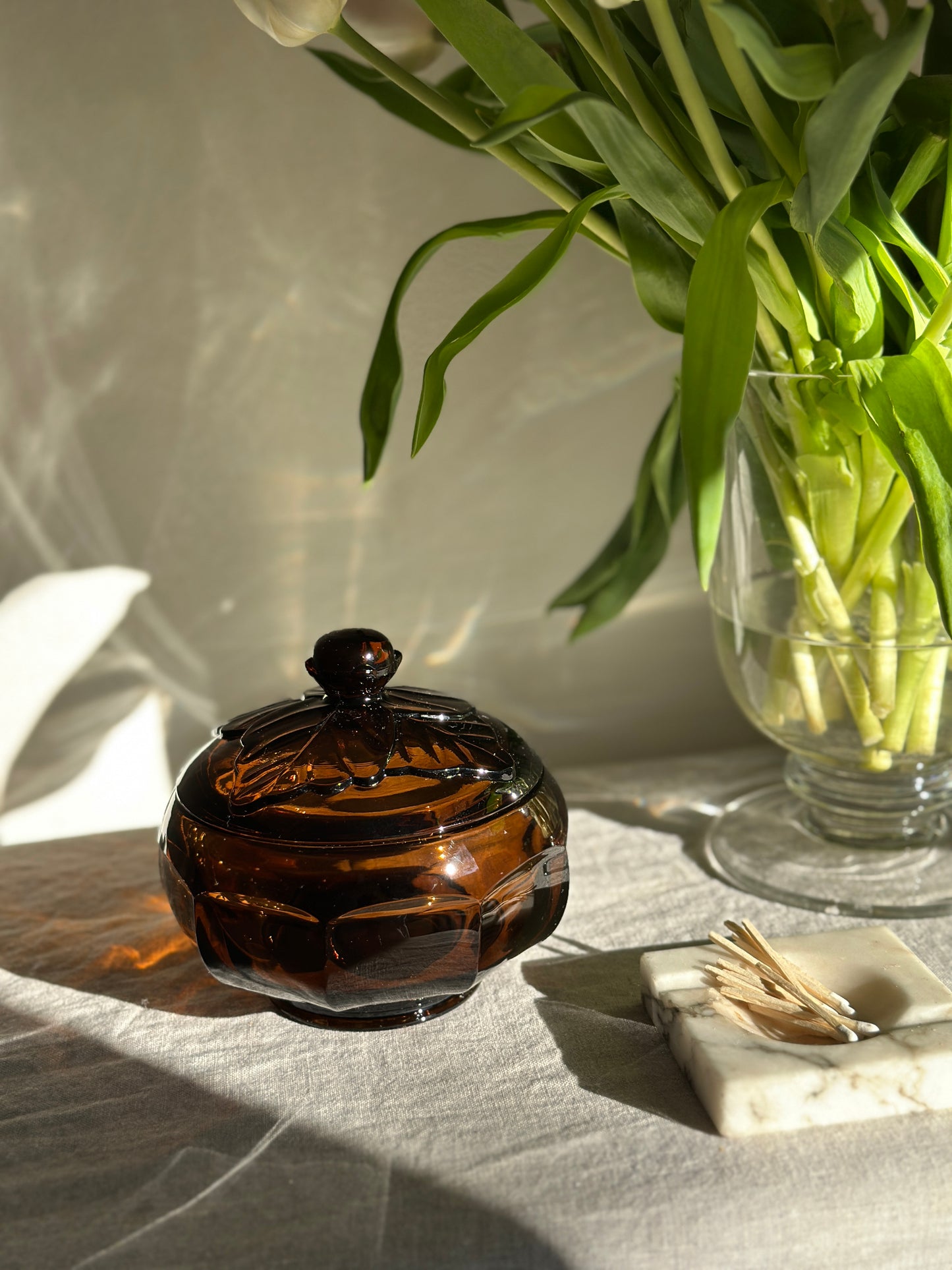 Root Beer Viking Glass Cabbage Lidded Dish (20 oz)