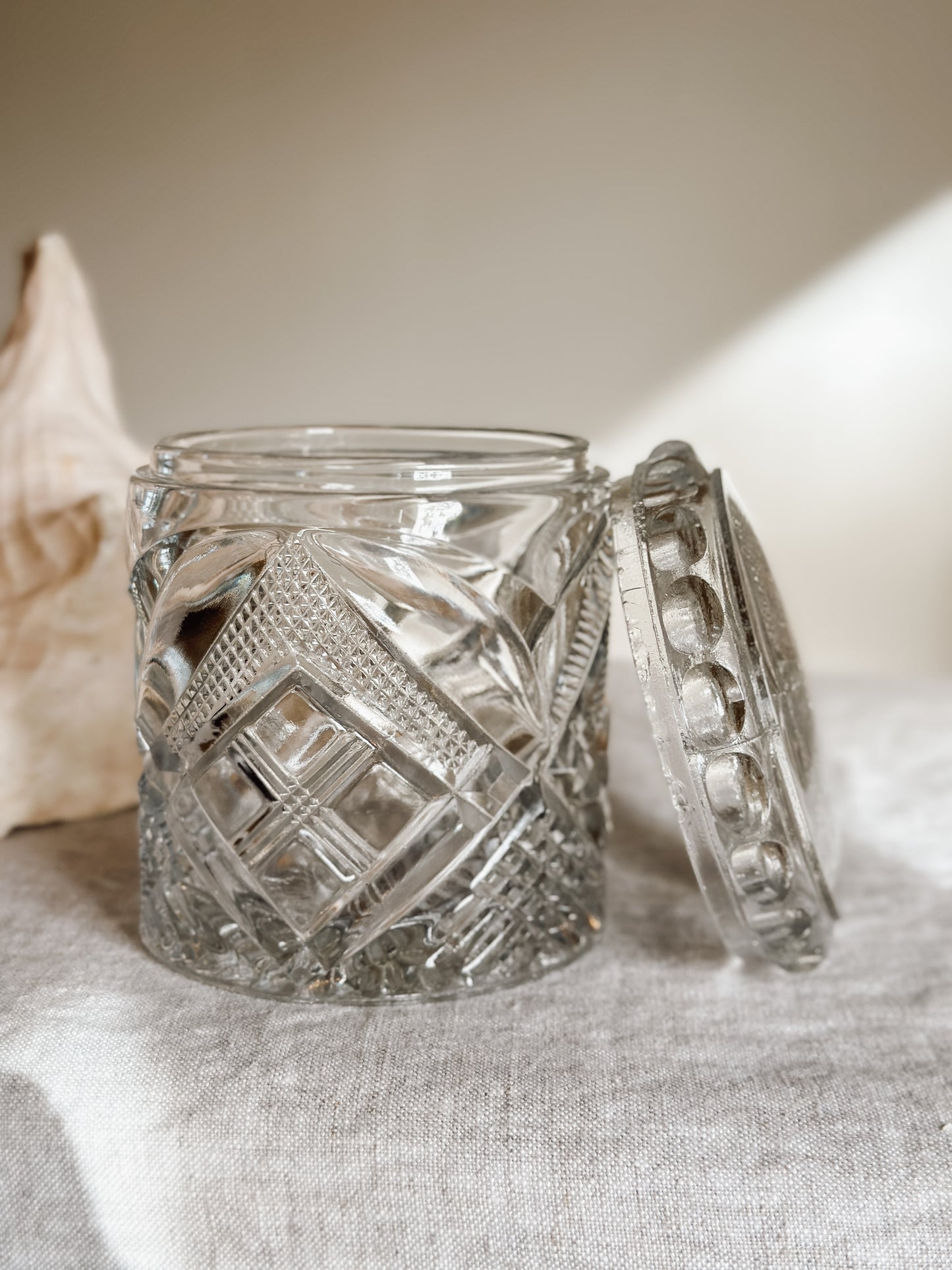 Crystal Lidded Canister (16 oz)