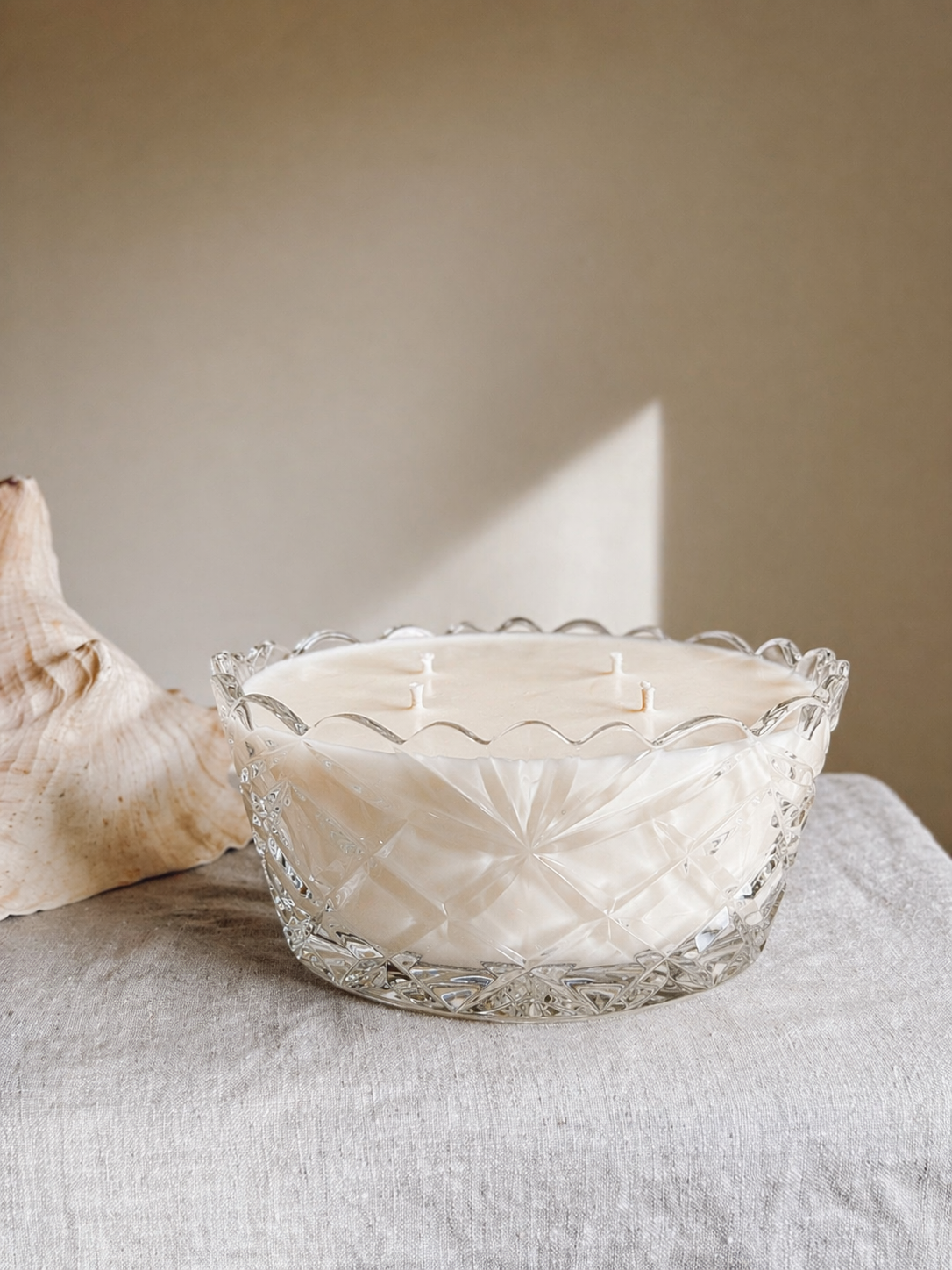 Crystal Bowl Shell Motif, Rogaska (40 oz)