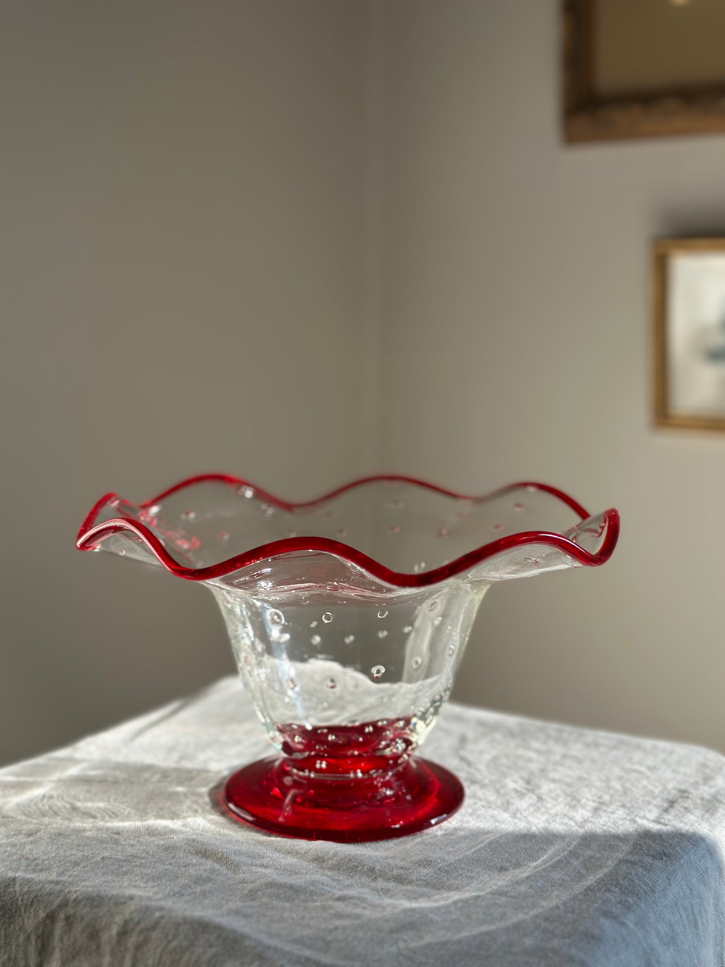 16 oz Red and Clear Glass Ruffle Pedestal w/ Bubble Detail