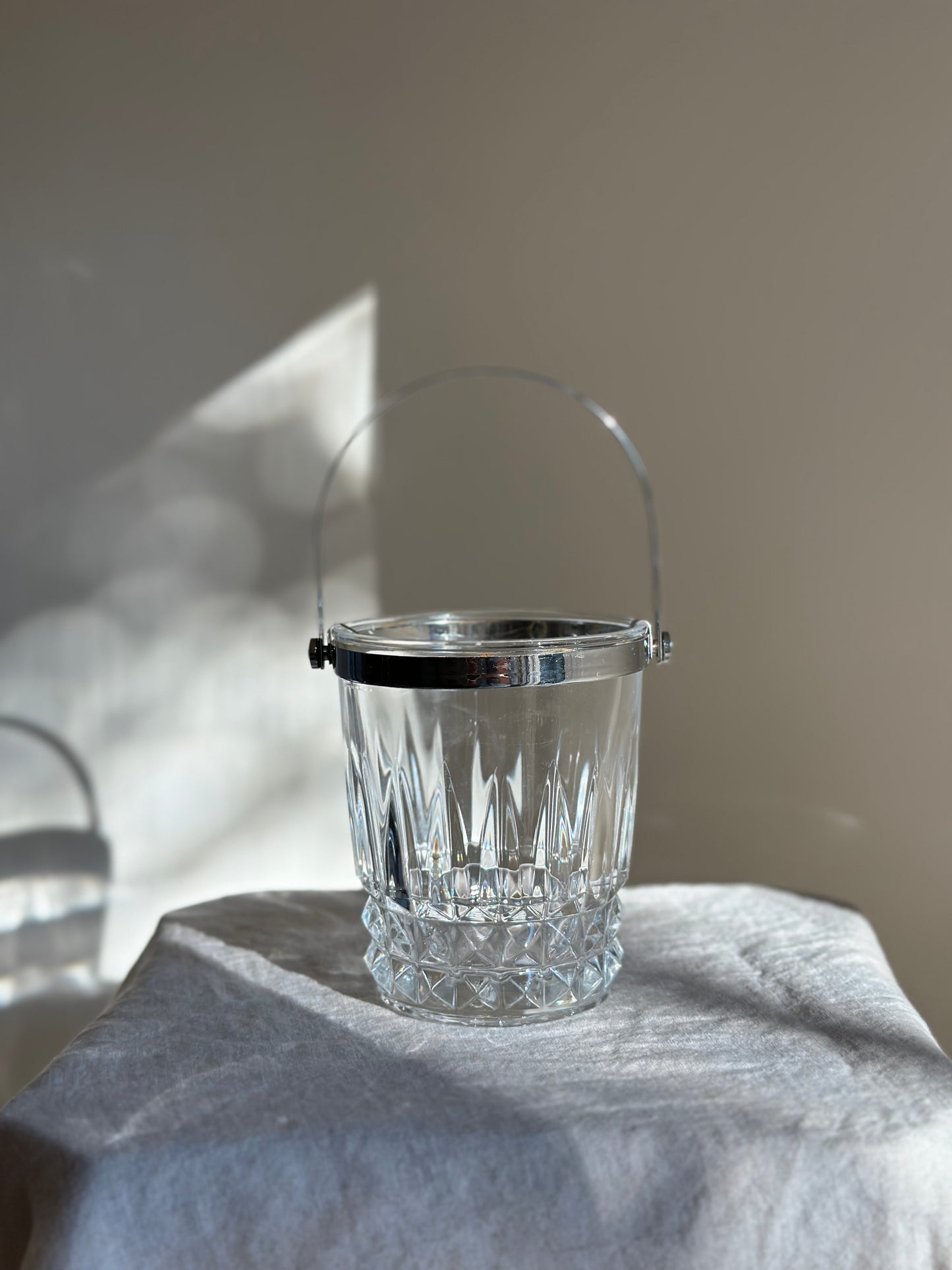 24 oz Crystal and Silver Toned Ice Bucket