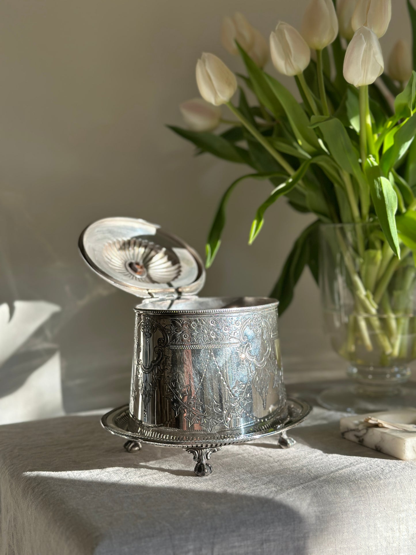 Hinged Etched Silver Plate Tea Caddy w/ Bone Finial (36 oz)