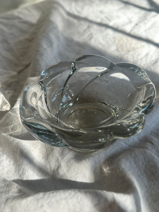 Thick Crystal Scallop Bowl