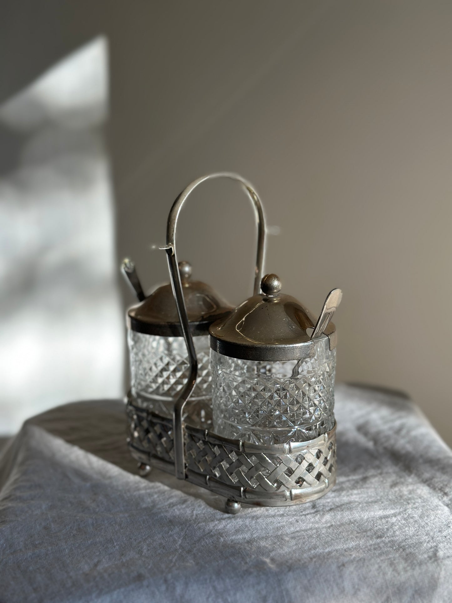 16 oz Glass and Silver Toned Jam Caddy