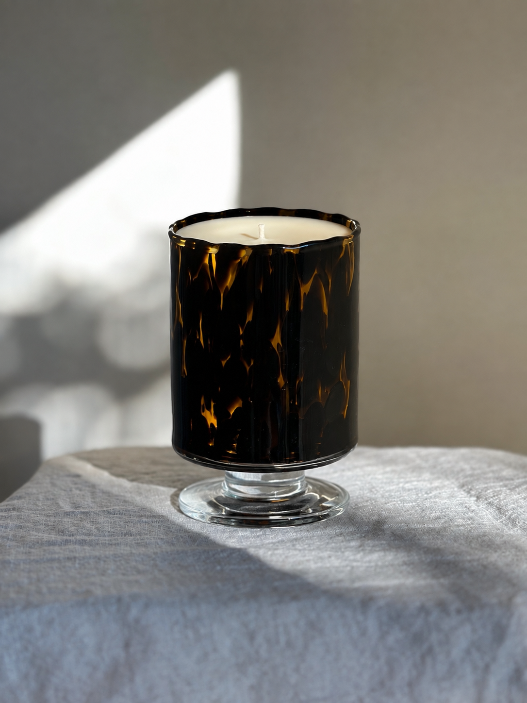 18 oz Tortoise Glass Pedestal