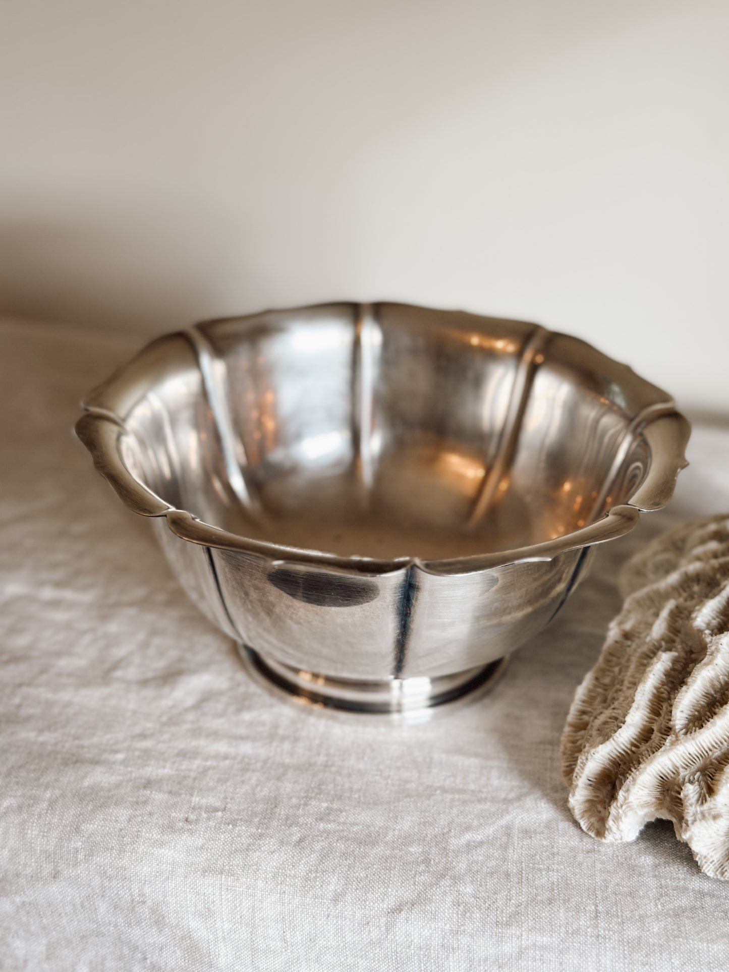 Fluted Silver Plate Bowl Lunt Silver (40 oz)