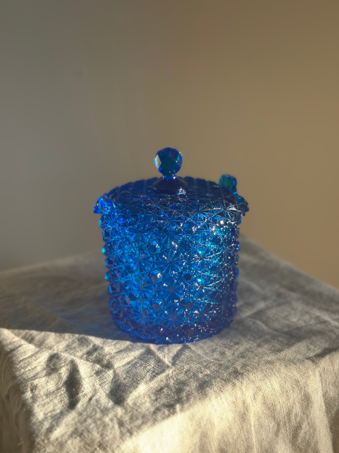20 oz Fenton Daisy & Button Cobalt Blue Glass Ice Bucket