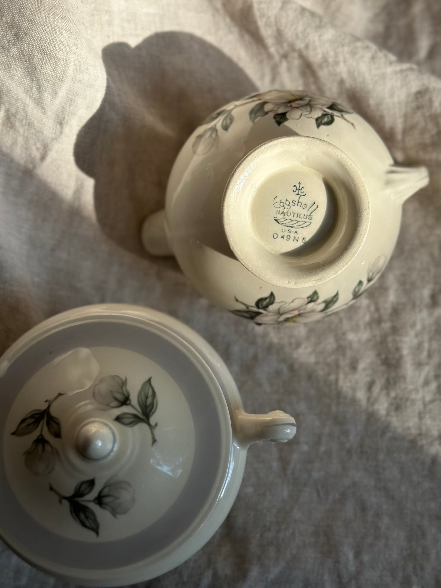 24 oz Sugar and Creamer SET, Eggshell Nautilus