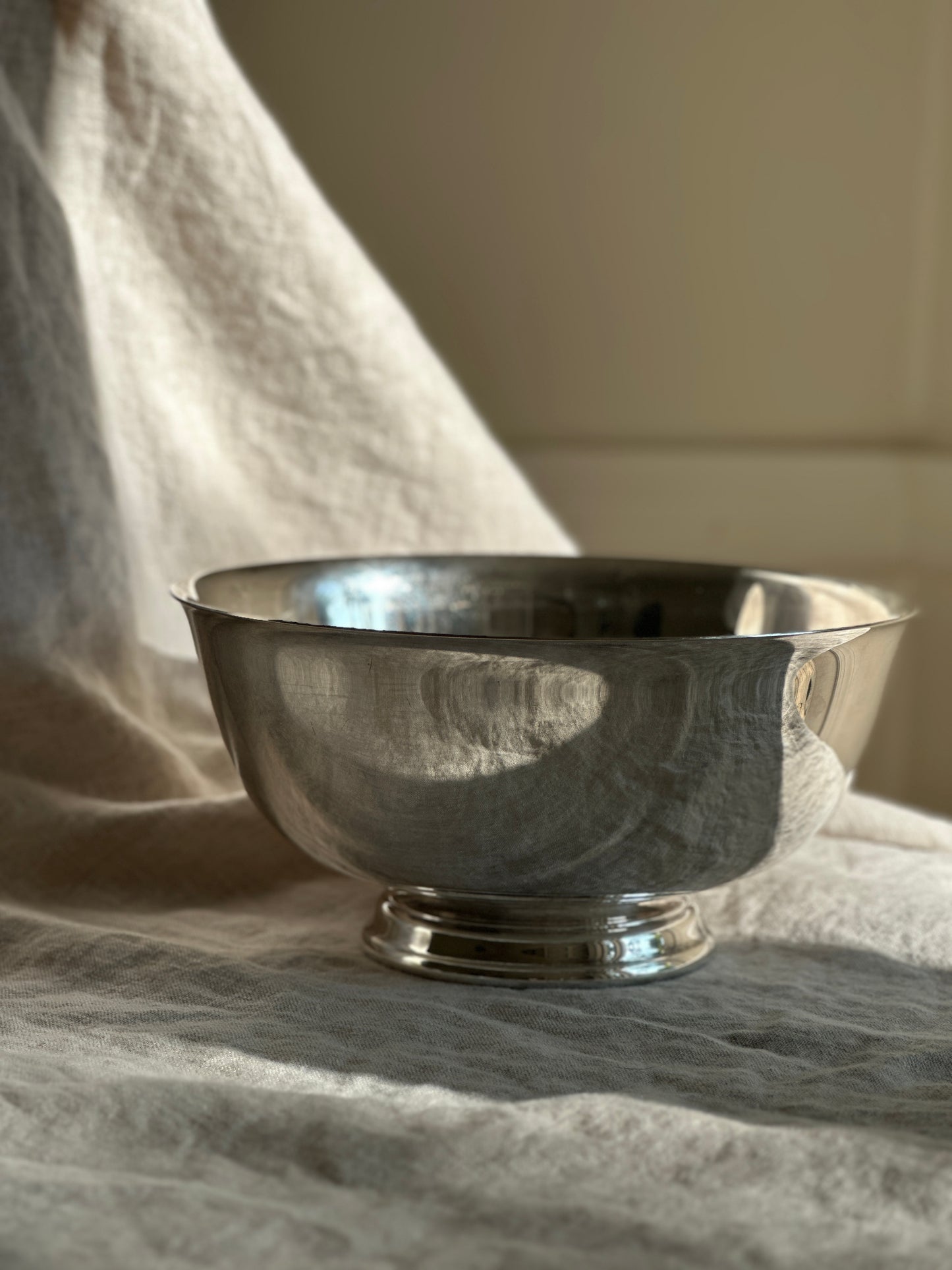 48 oz Silver Plate Bowl, Reed & Barton 8.5