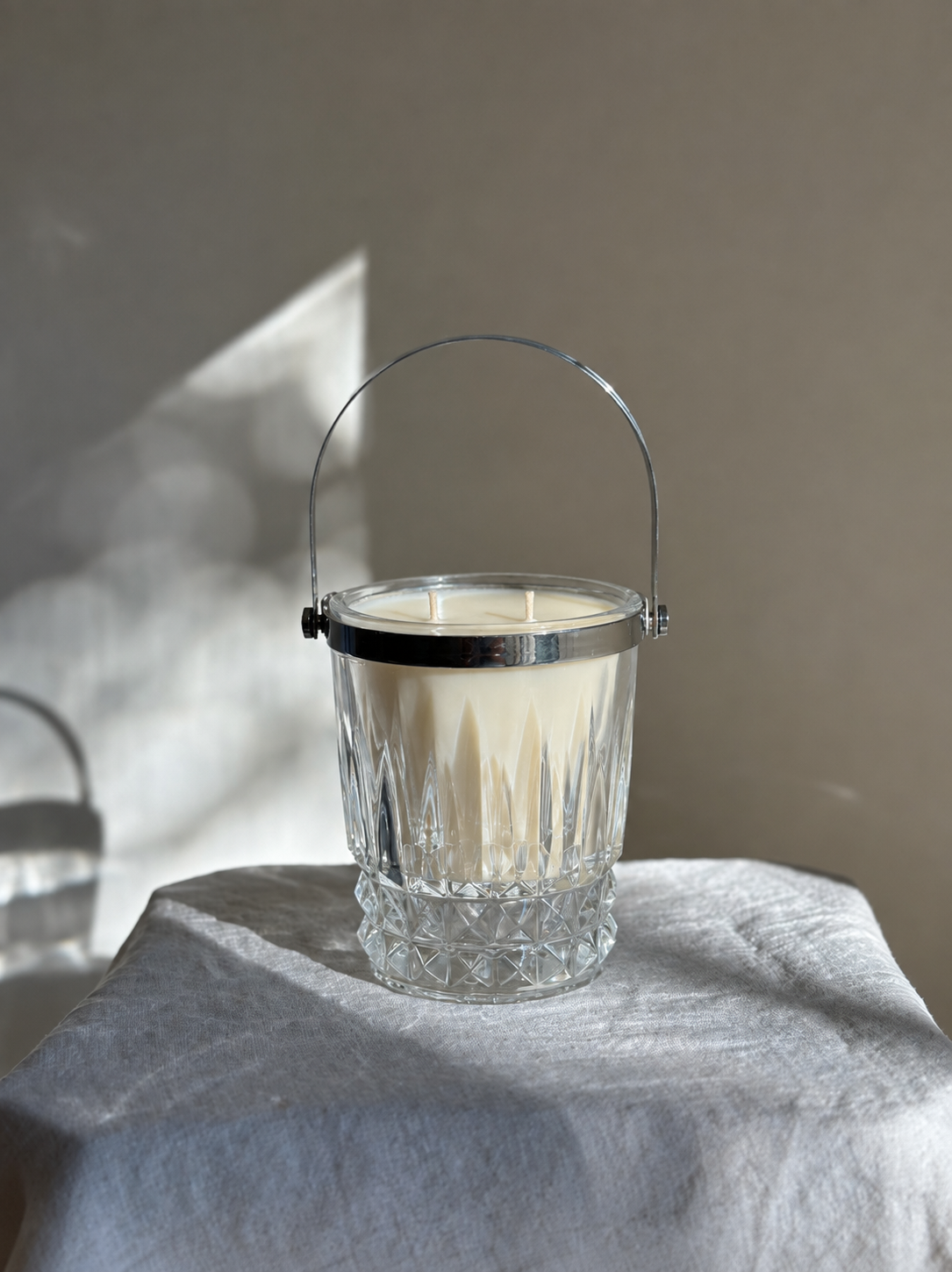 24 oz Crystal and Silver Toned Ice Bucket