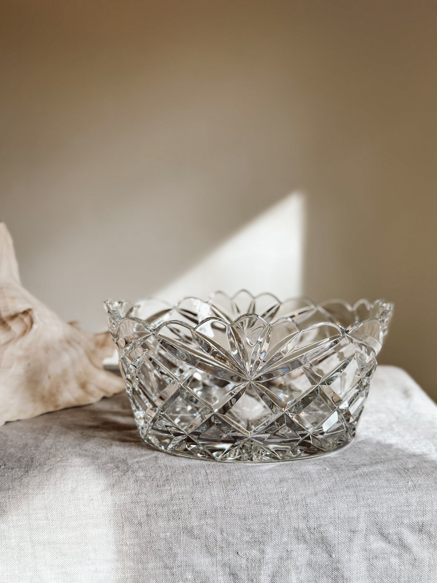 Crystal Bowl Shell Motif, Rogaska (40 oz)