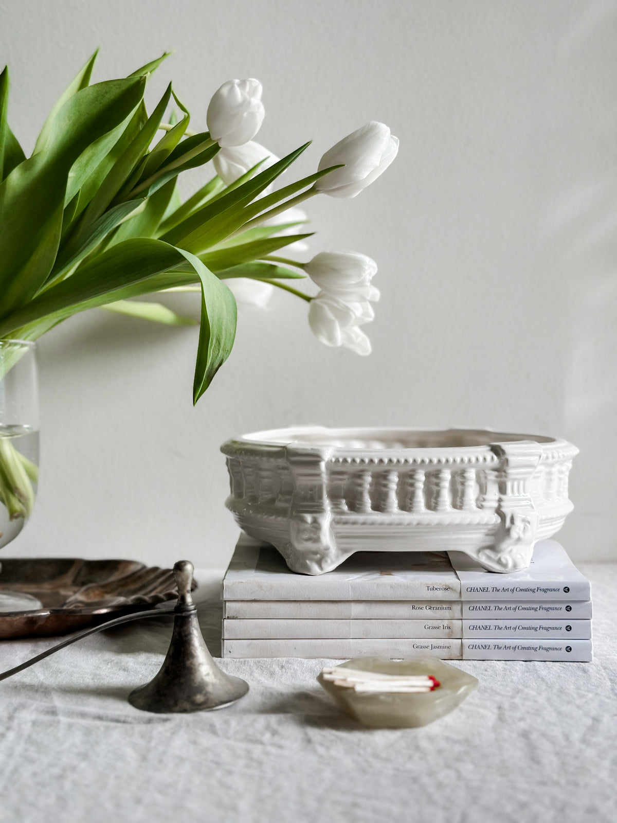 48 oz White Architectural Ceramic Jardiniere