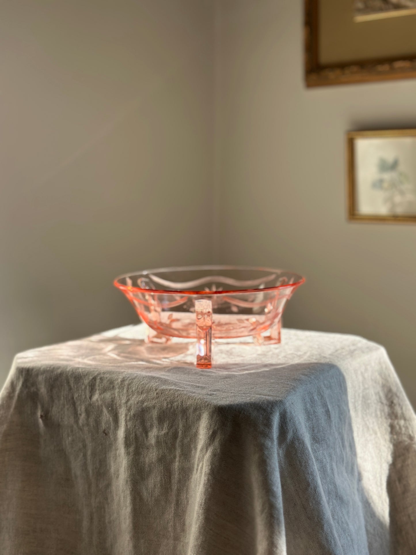 24 oz Pink Depression Glass Art Deco Style Bowl, Etched Floral Detail