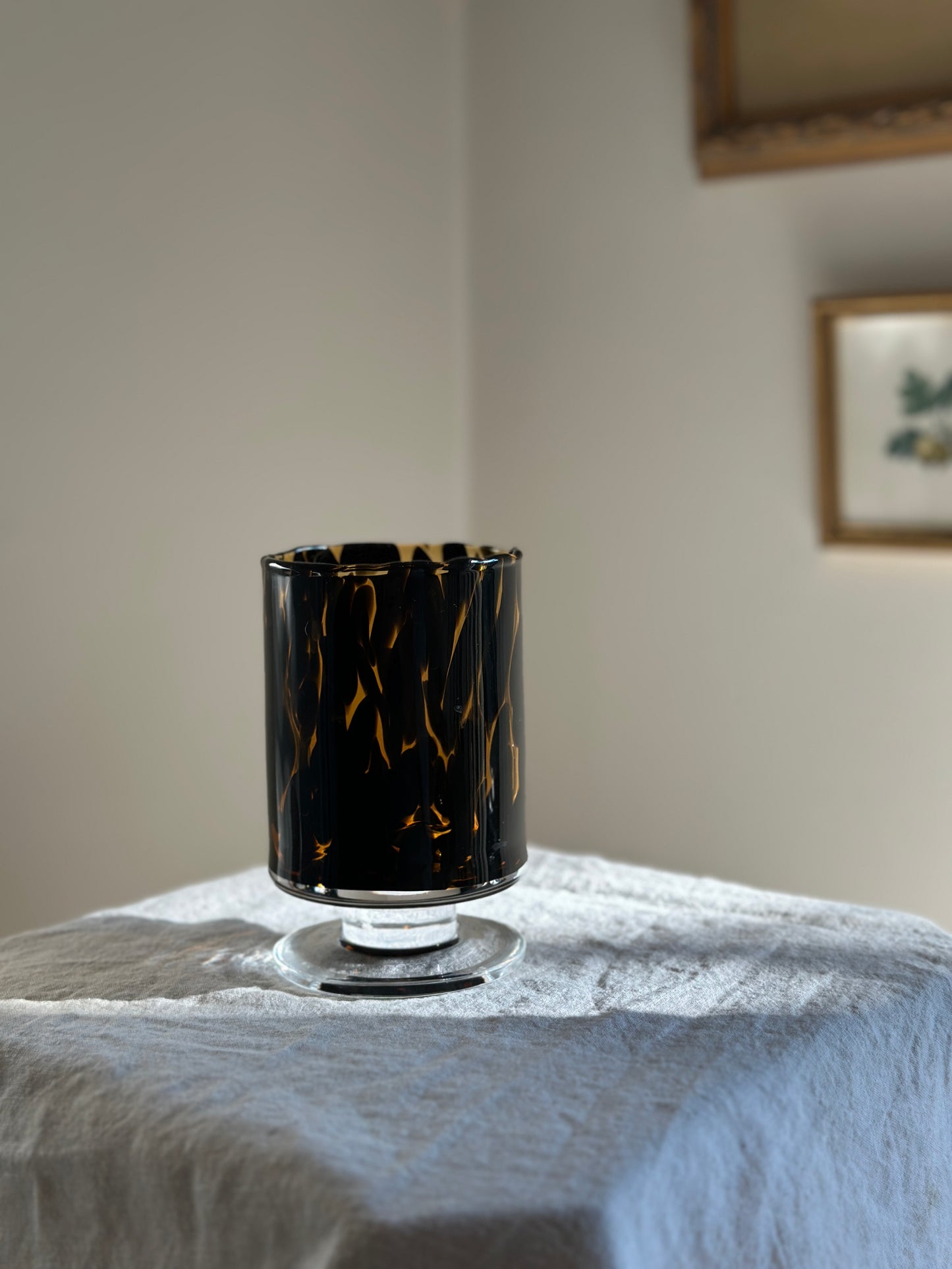 18 oz Tortoise Glass Pedestal