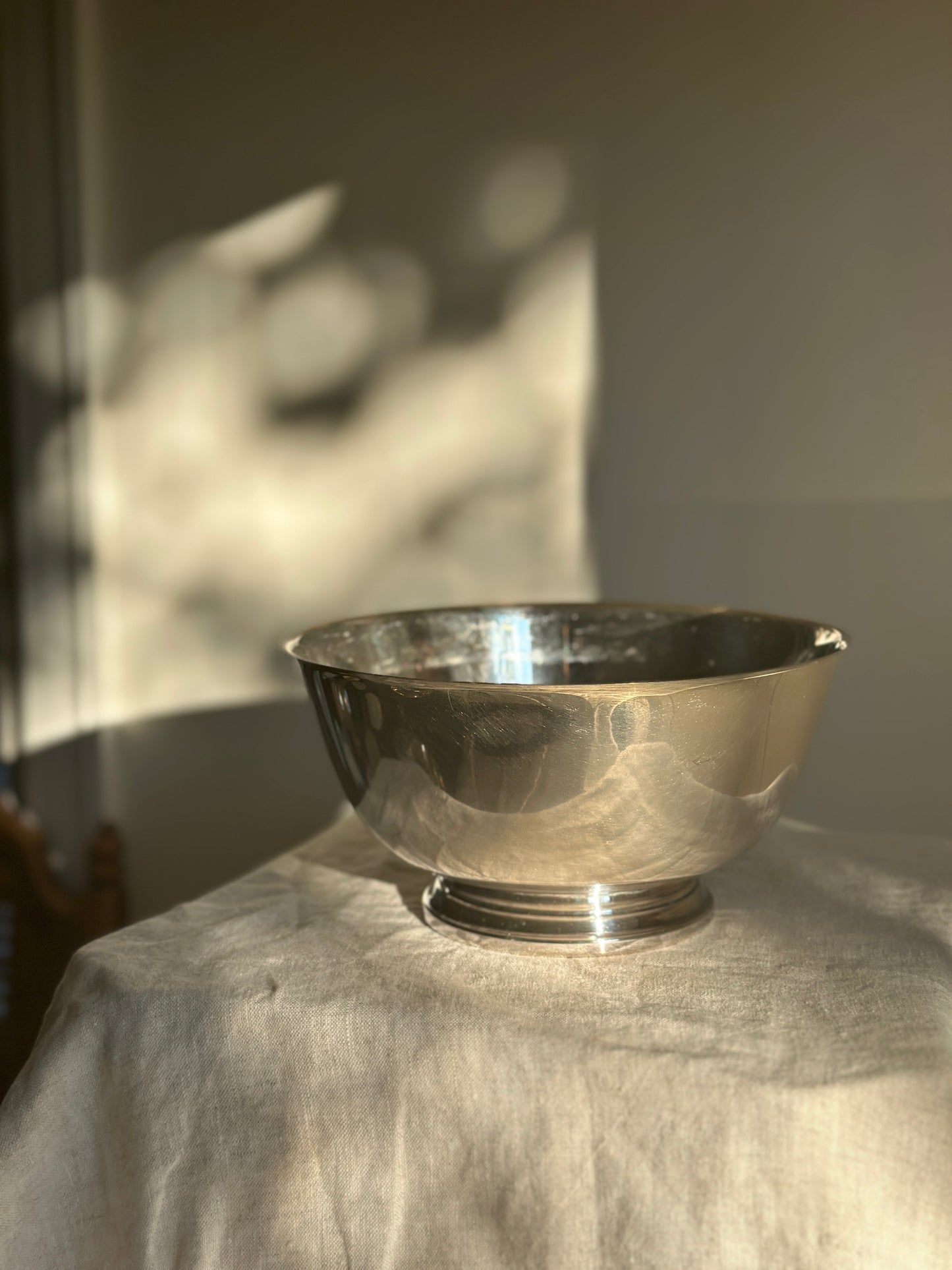 48 oz Silver Plate Bowl, Oneida 8”