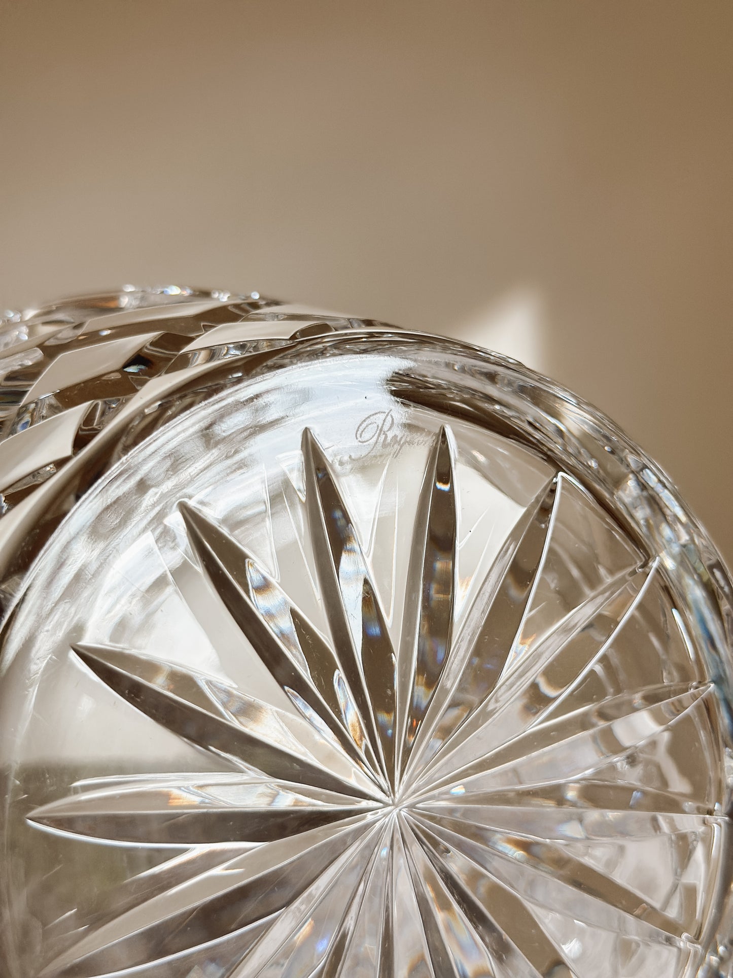 Crystal Bowl Shell Motif, Rogaska (40 oz)