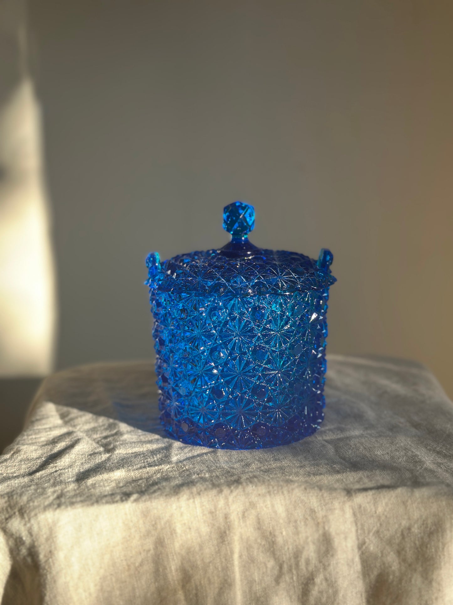 20 oz Fenton Daisy & Button Cobalt Blue Glass Ice Bucket