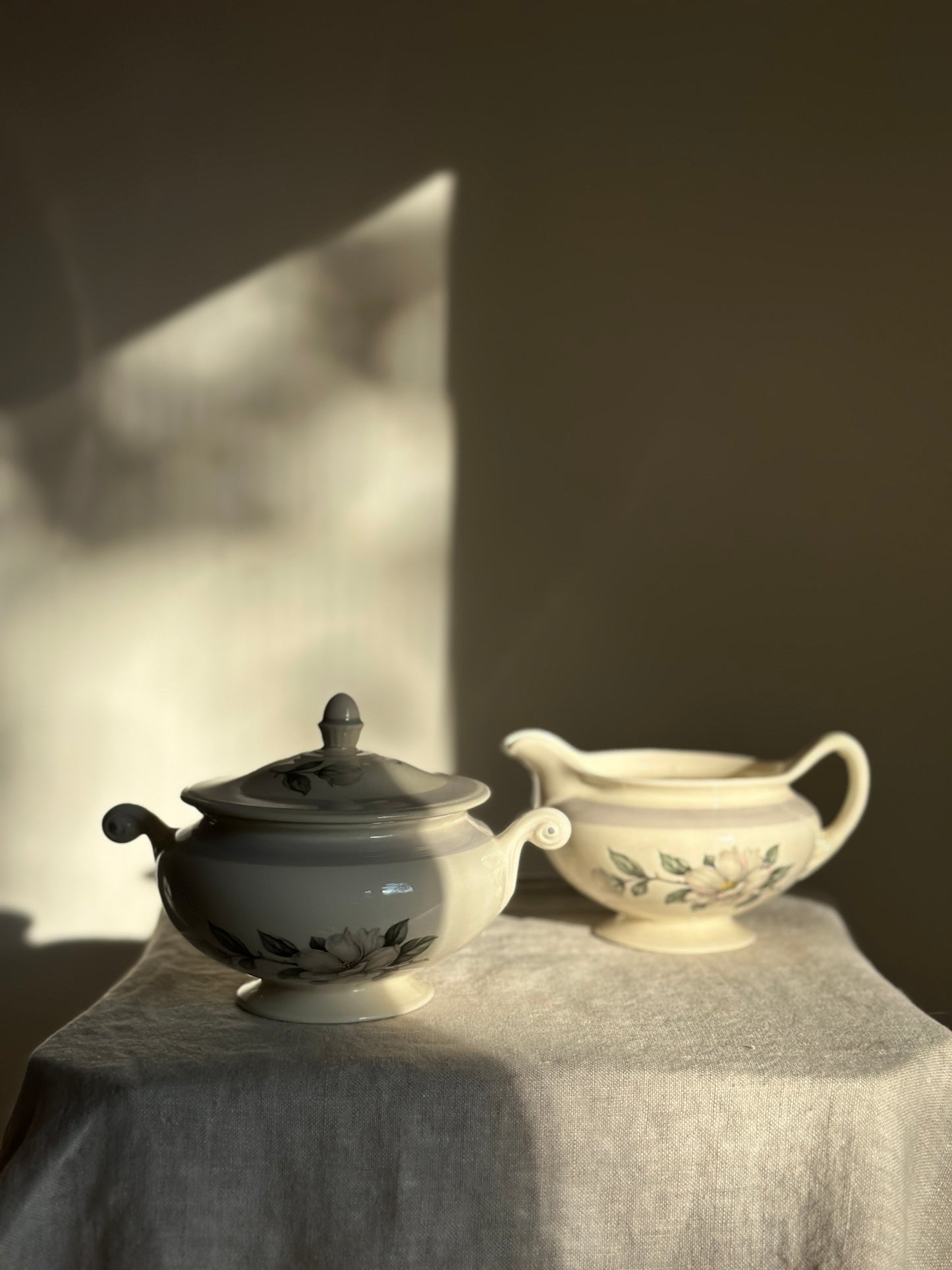 24 oz Sugar and Creamer SET, Eggshell Nautilus