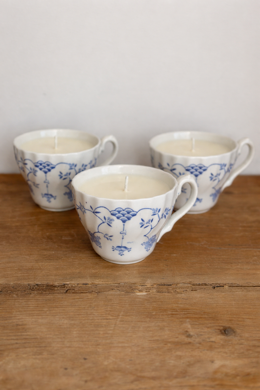 English Blue/White Teacup SET