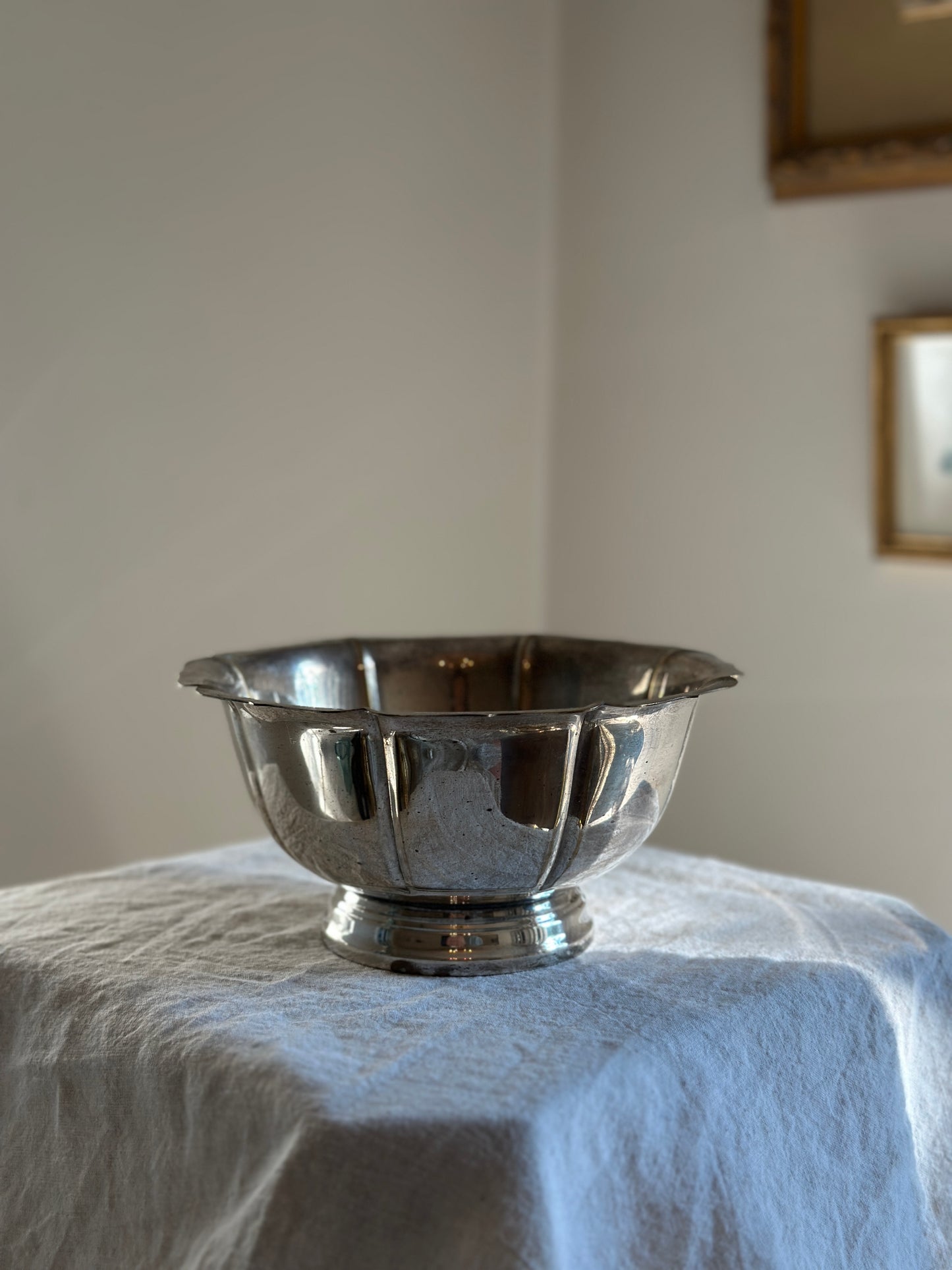 32 oz Scalloped Rim Silver Plate Bowl