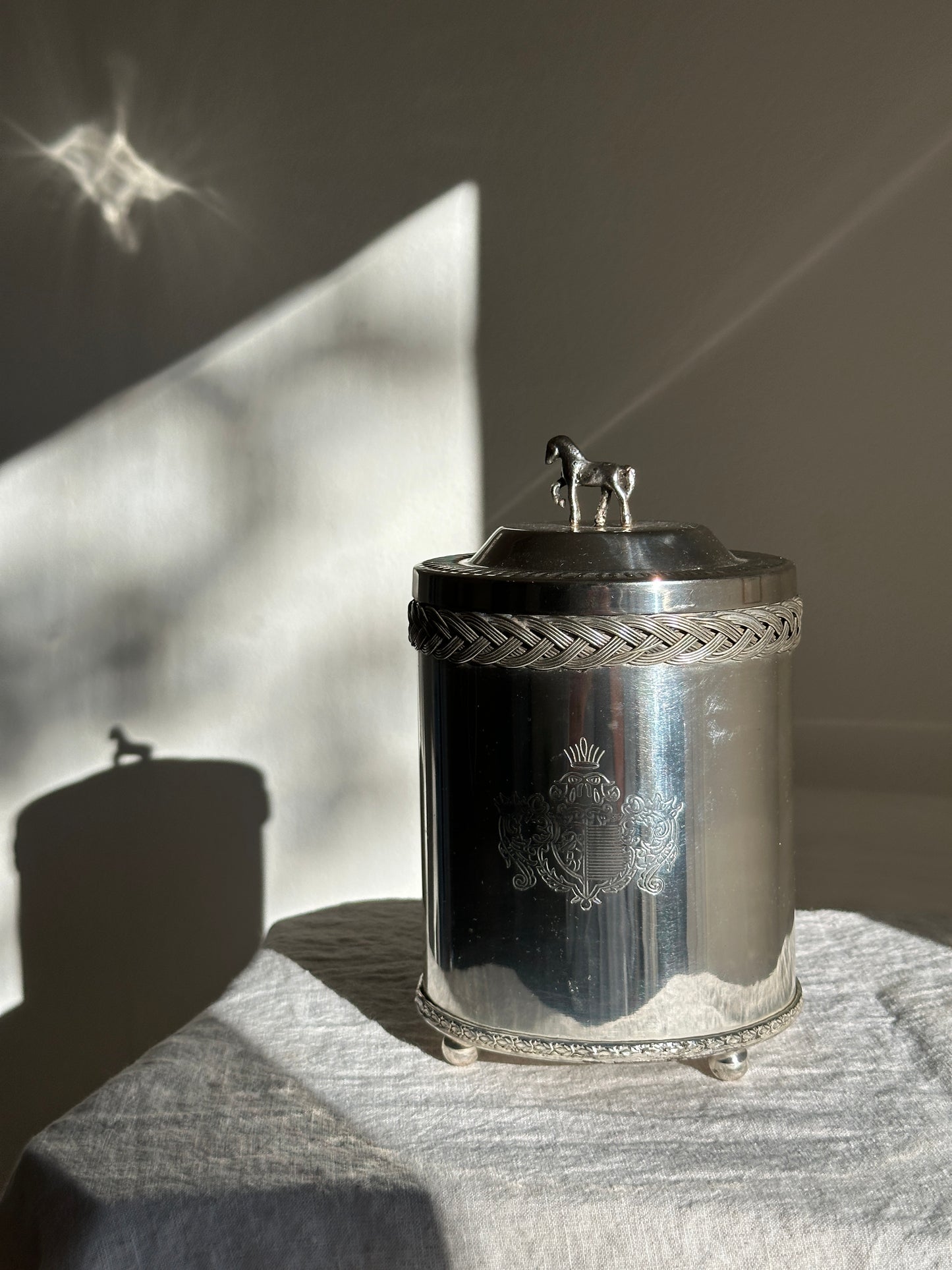 48 oz Silver Plate Horse Canister w/ Braided Detail (Large)