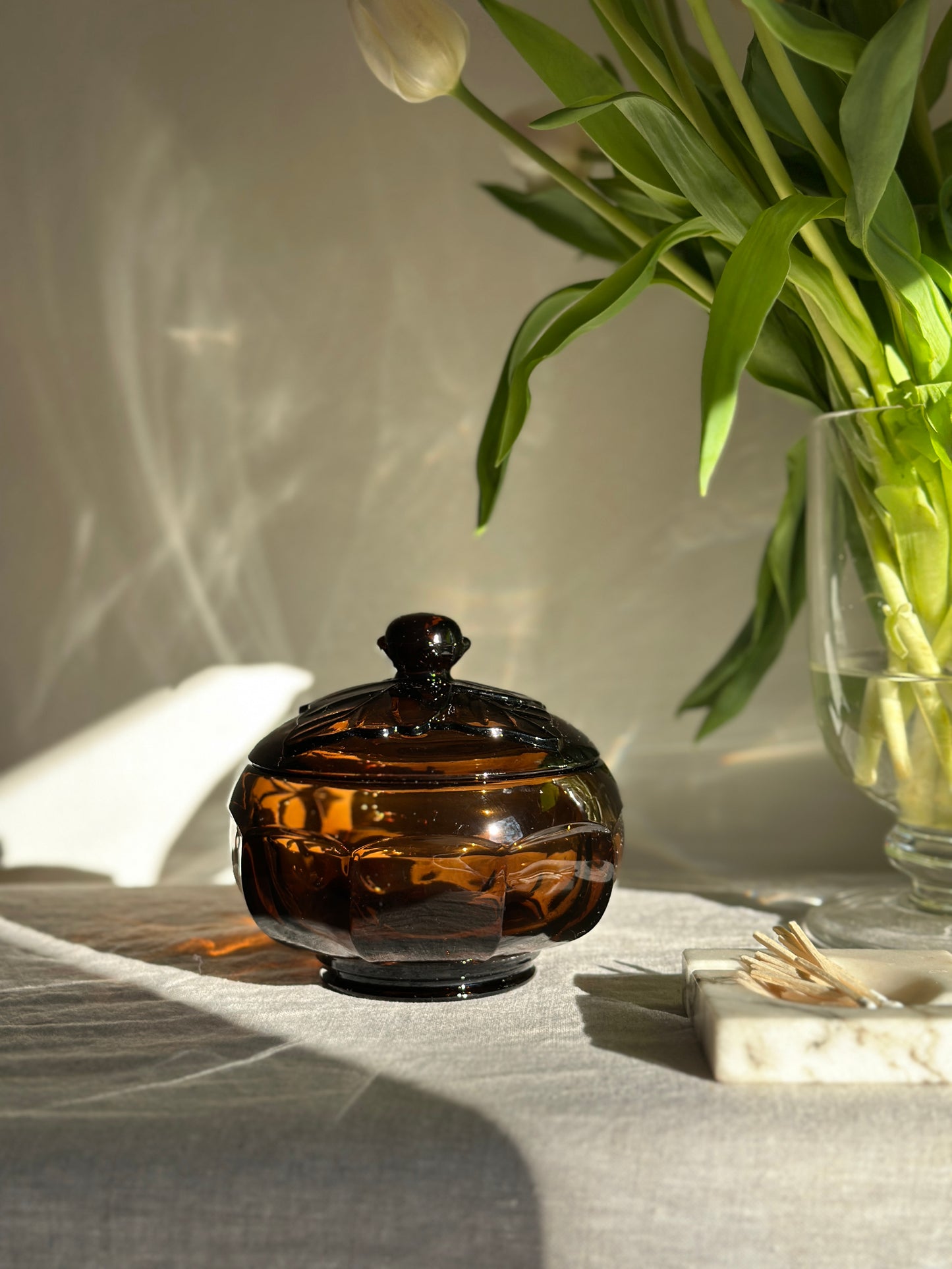 Root Beer Viking Glass Cabbage Lidded Dish (20 oz)