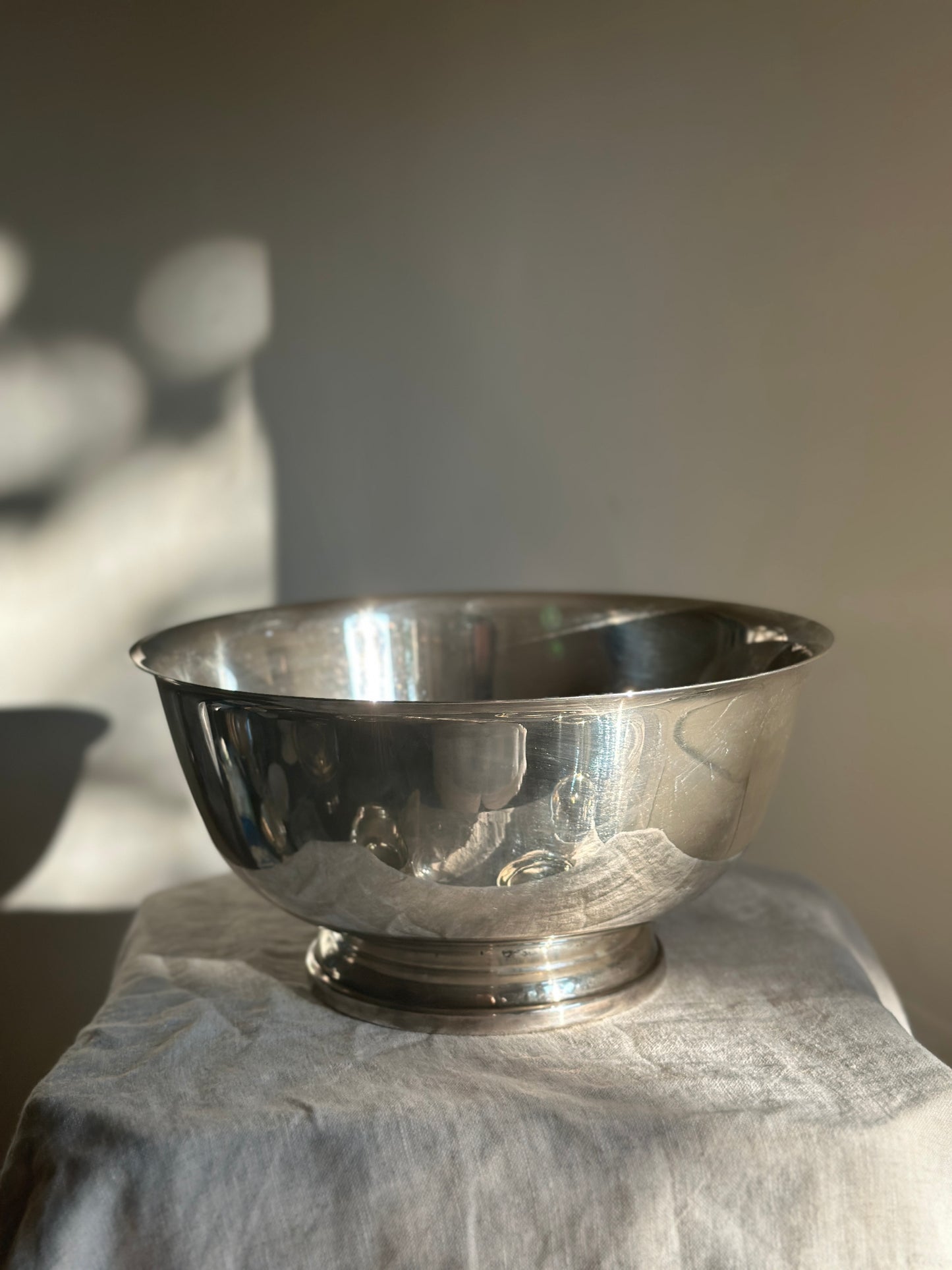 64 oz Silver Plate Bowl, Gorham 10"
