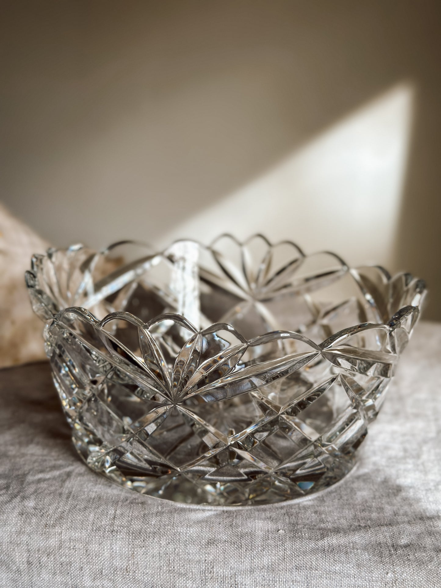 Crystal Bowl Shell Motif, Rogaska (40 oz)