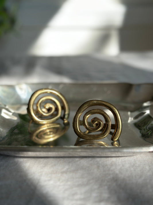 Pair of Swirl Brass Napkin Rings