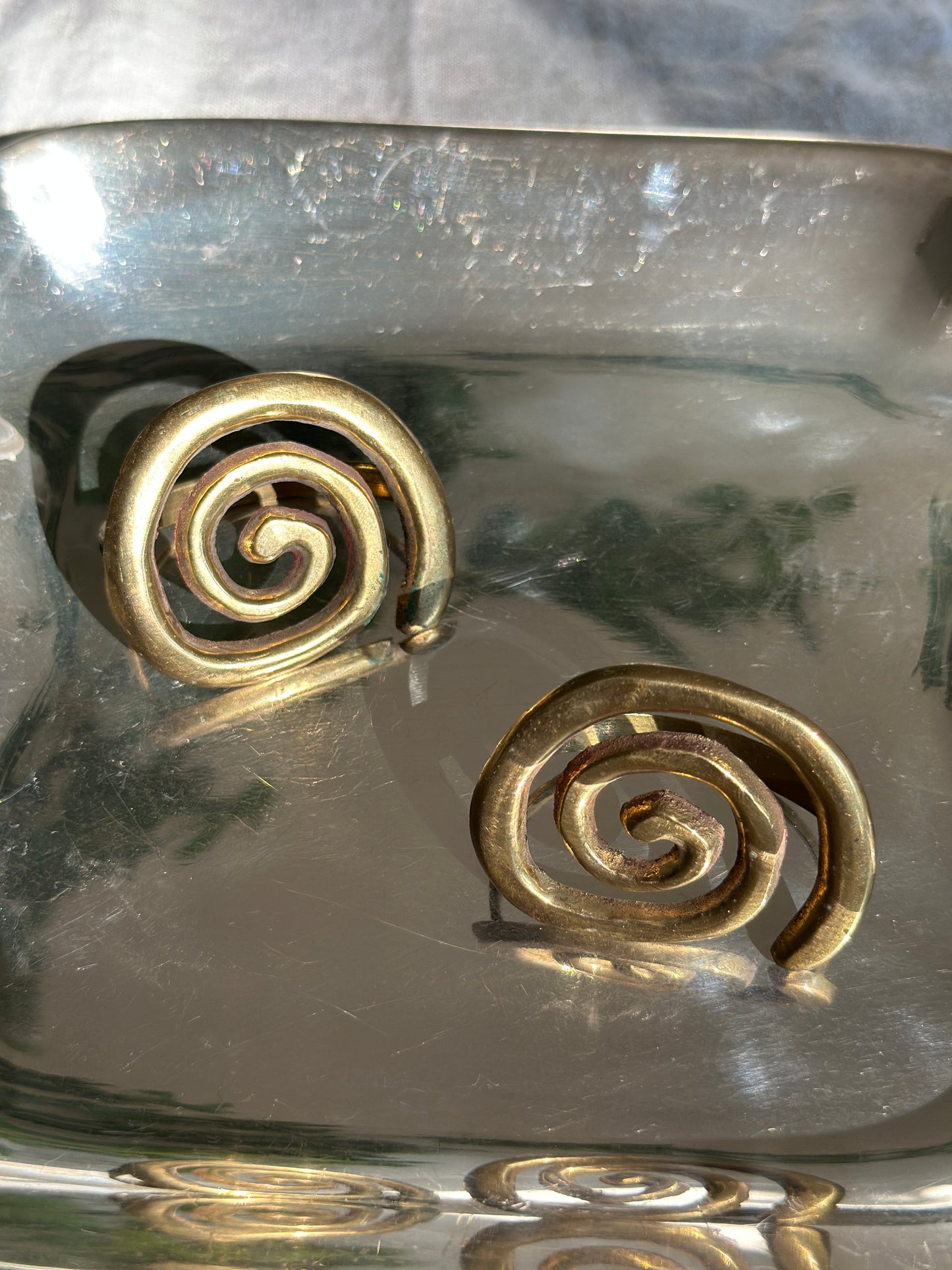 Pair of Swirl Brass Napkin Rings
