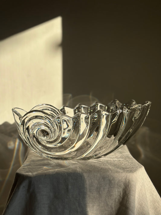96 oz Brilliant Crystal Nautilus Shell Bowl